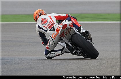 moto2_rea_001_aragon_motorland_2012.jpg
