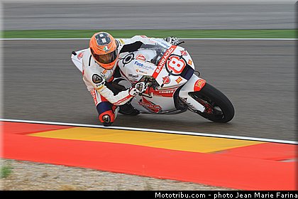 moto2_rea_002_aragon_motorland_2012.jpg