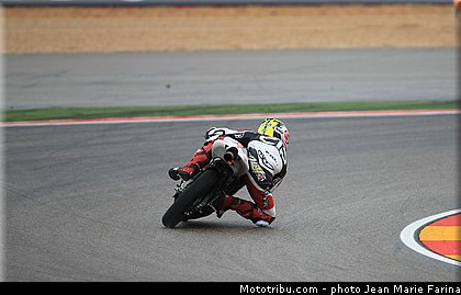 moto3_fuji_002_aragon_motorland_2012.jpg