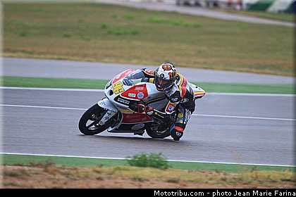 moto3_rossi_002_aragon_motorland_2012.jpg