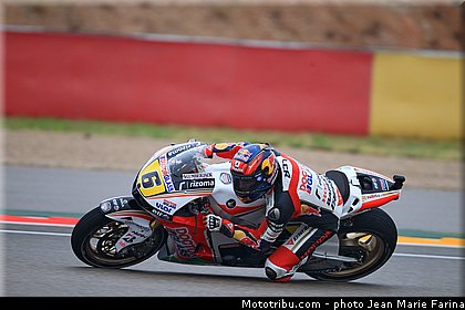 motogp_bradl_004_aragon_motorland_2012.jpg