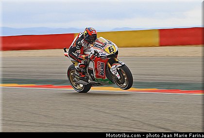 motogp_bradl_005_aragon_motorland_2012.jpg