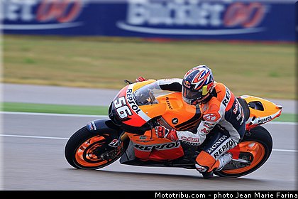 motogp_rea_004_aragon_motorland_2012.jpg
