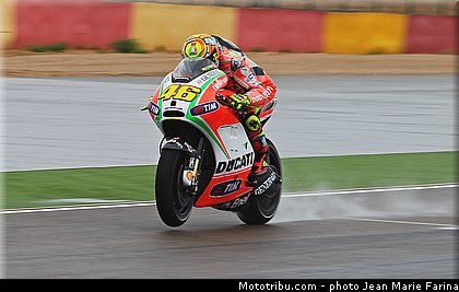motogp_rossi_002_aragon_motorland_2012.jpg