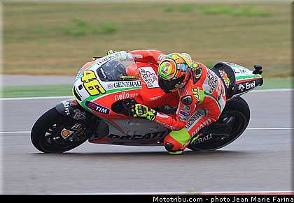 motogp_rossi_004_aragon_motorland_2012.jpg