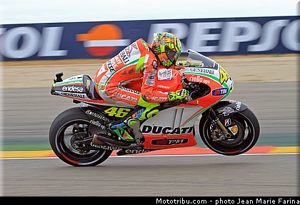 motogp_rossi_008_aragon_motorland_2012.jpg