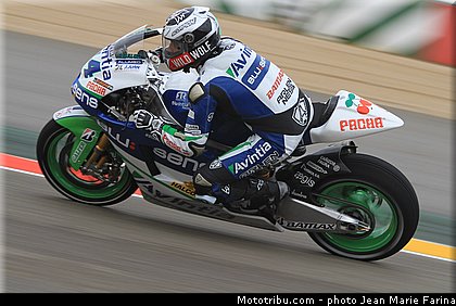 motogp_salom_004_aragon_motorland_2012.jpg