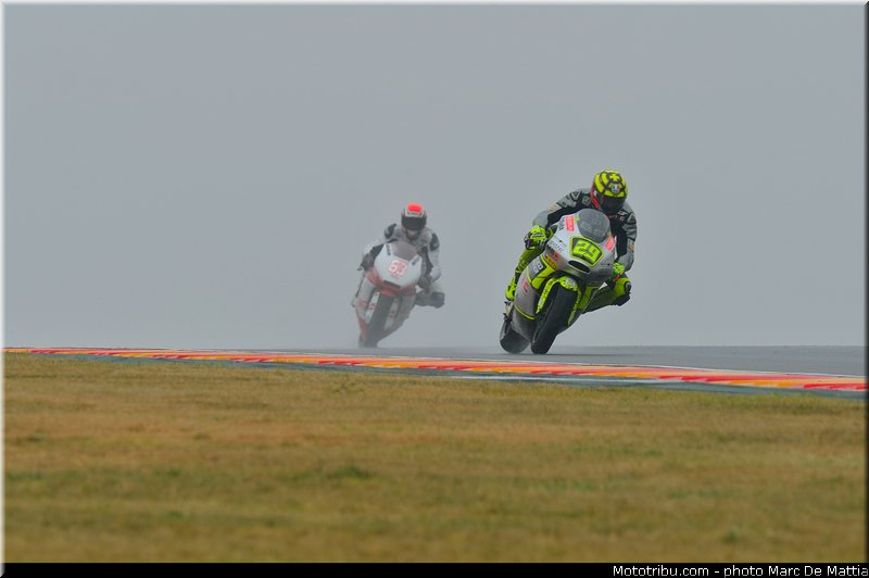 moto2_iannone_001_aragon_motorland_2012
