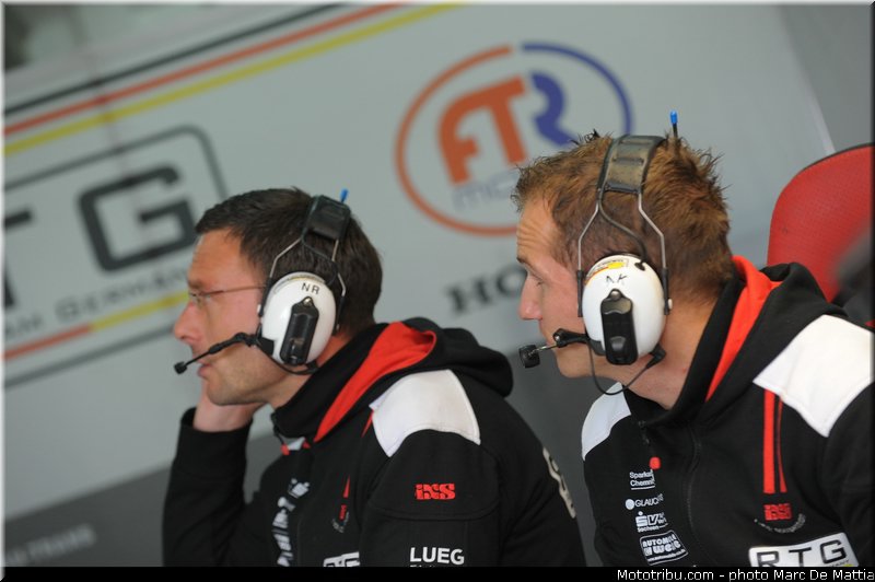 moto3_rossi_004_aragon_motorland_2012