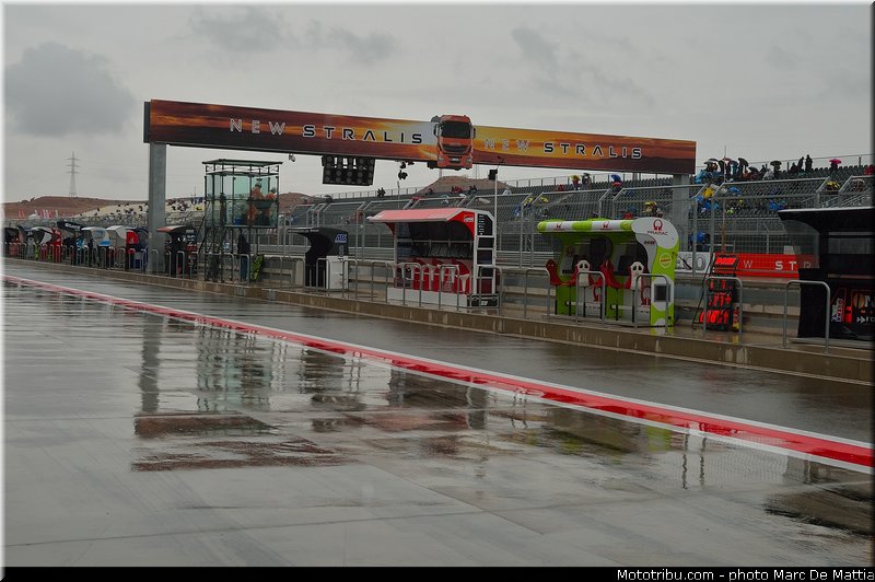 motogp_ambiance_003_aragon_motorland_2012