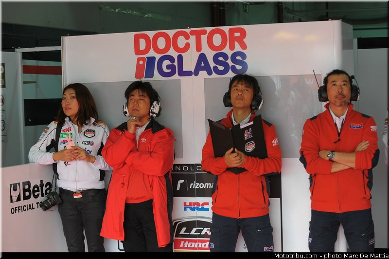 motogp_ambiance_014_aragon_motorland_2012