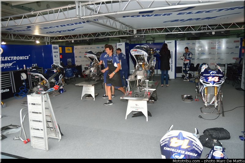 motogp_de_puniet_001_aragon_motorland_2012