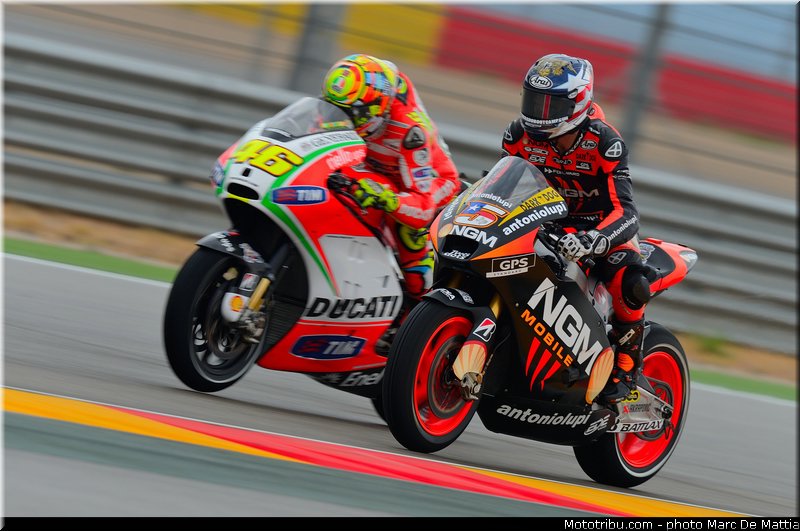 motogp_edwards_001_aragon_motorland_2012