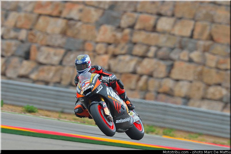 motogp_edwards_004_aragon_motorland_2012