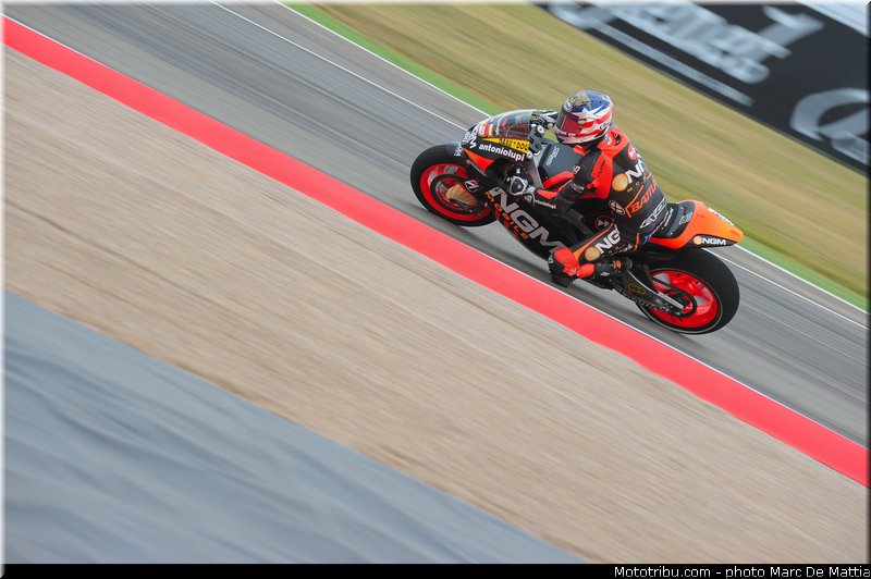 motogp_edwards_007_aragon_motorland_2012