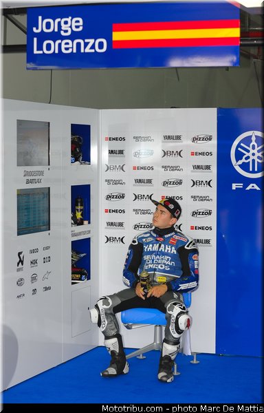 motogp_lorenzo_010_aragon_motorland_2012