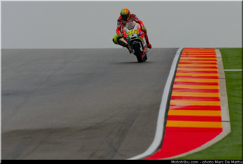 motogp_rossi_002_aragon_motorland_2012