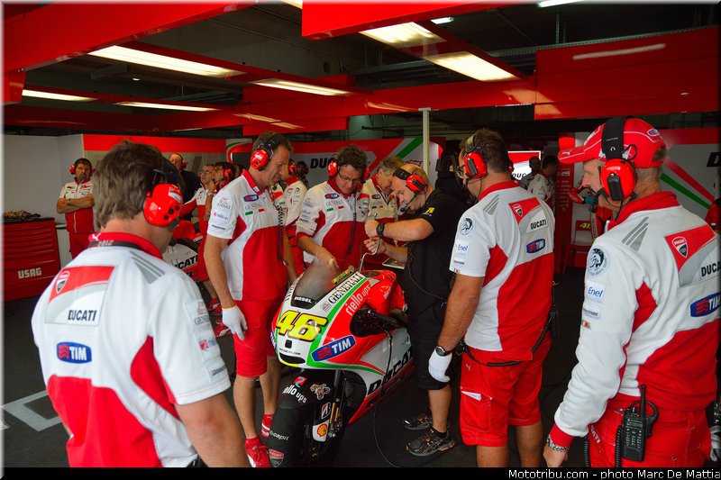 motogp_rossi_003_aragon_motorland_2012