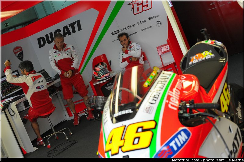 motogp_rossi_013_aragon_motorland_2012