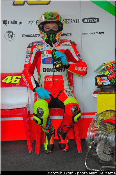 motogp_rossi_016_aragon_motorland_2012