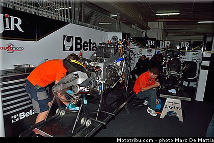 moto2_zarco_002_aragon_motorland_2012.jpg