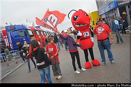 motogp_ambiance_015_aragon_motorland_2012.jpg