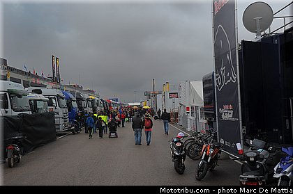 motogp_ambiance_018_aragon_motorland_2012.jpg