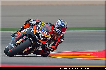 motogp_edwards_006_aragon_motorland_2012.jpg