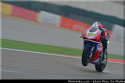 motogp_ellison_001_aragon_motorland_2012.jpg