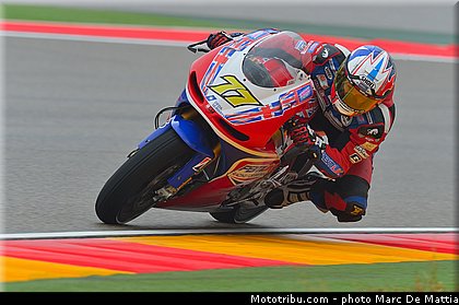 motogp_ellison_002_aragon_motorland_2012.jpg