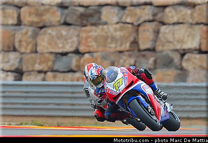 motogp_ellison_004_aragon_motorland_2012.jpg