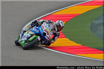 motogp_hernandez_005_aragon_motorland_2012.jpg
