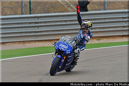 motogp_lorenzo_008_aragon_motorland_2012.jpg