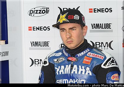 motogp_lorenzo_009_aragon_motorland_2012.jpg