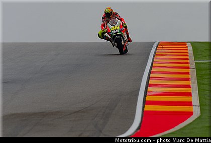 motogp_rossi_002_aragon_motorland_2012.jpg