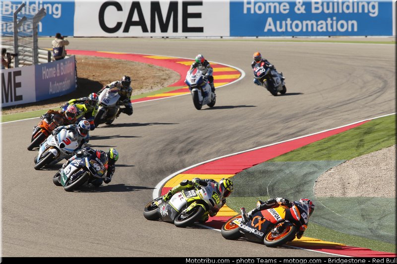 moto2__001_aragon_motorland_2012
