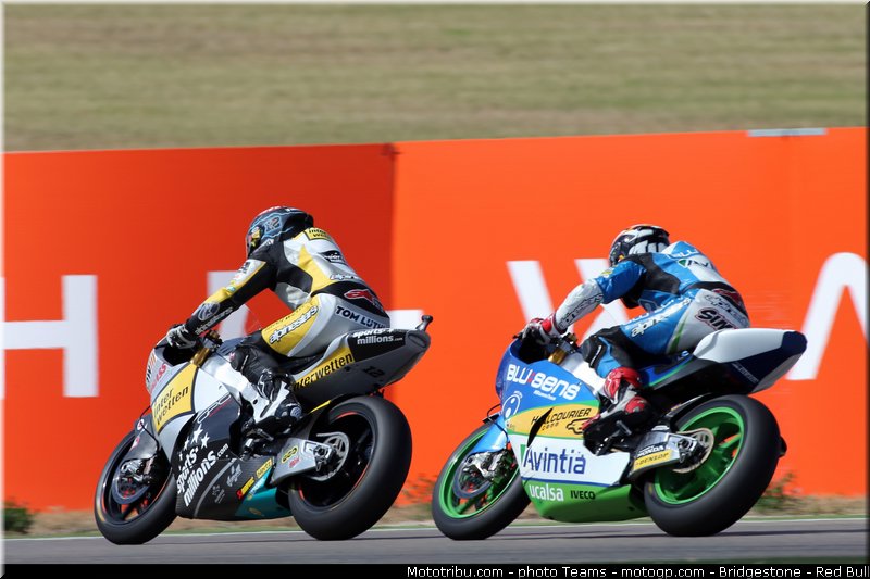 moto2__043_aragon_motorland_2012