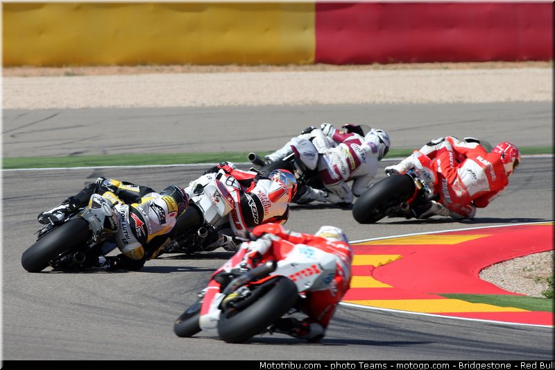 moto2__058_aragon_motorland_2012