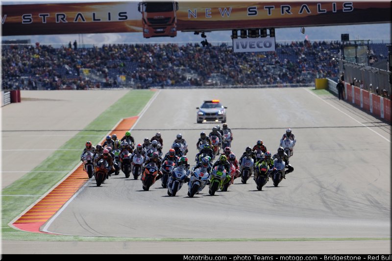 moto2__063_aragon_motorland_2012