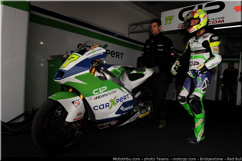 moto2__072_aragon_motorland_2012