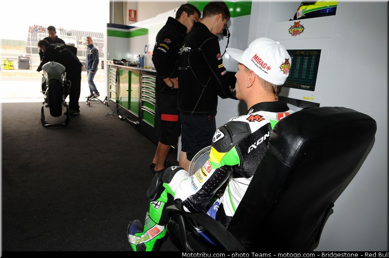 moto2__076_aragon_motorland_2012