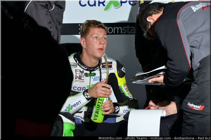 moto2__082_aragon_motorland_2012