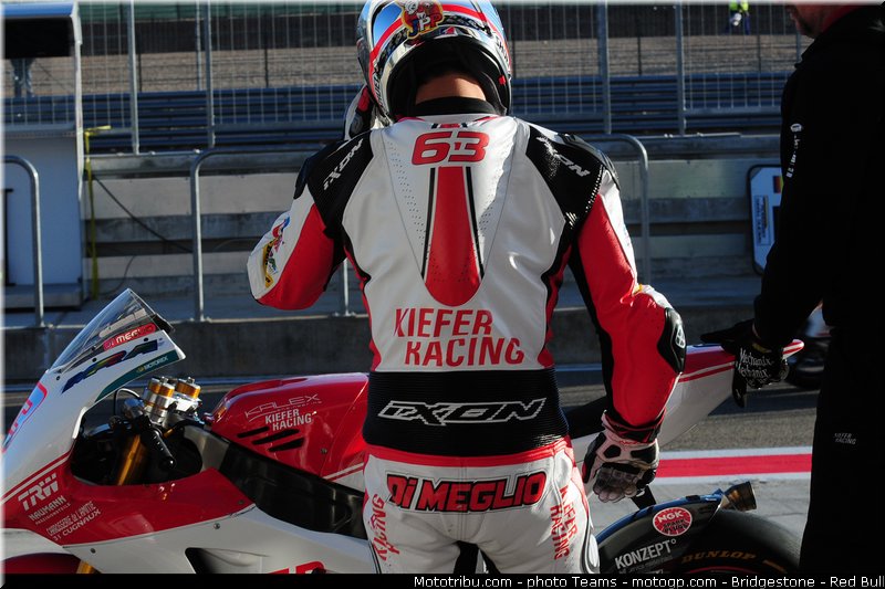 moto2__100_aragon_motorland_2012
