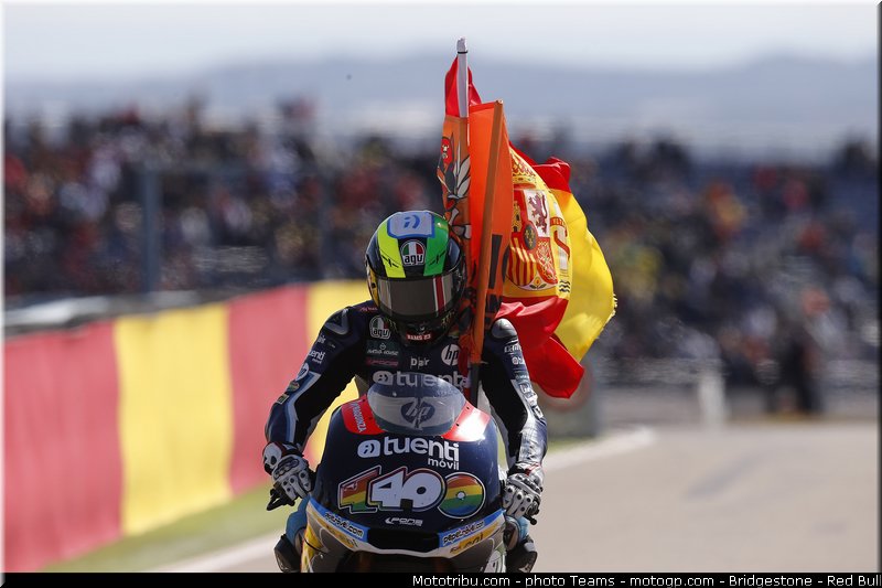 moto2__132_aragon_motorland_2012