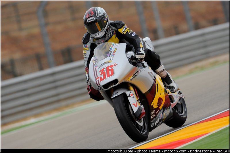 moto2__150_aragon_motorland_2012