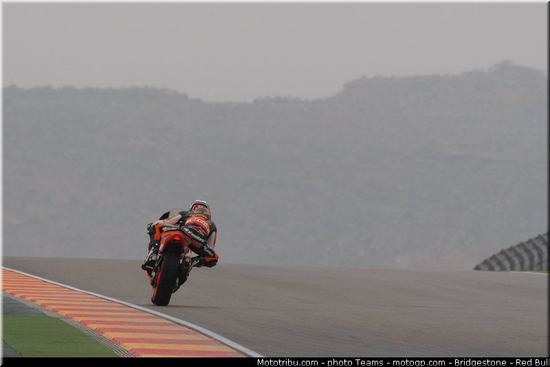 moto2__181_aragon_motorland_2012