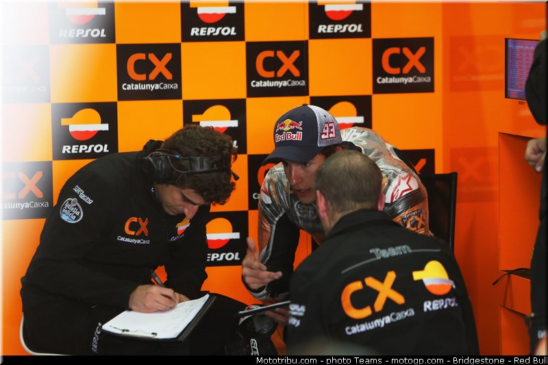 moto2__203_aragon_motorland_2012
