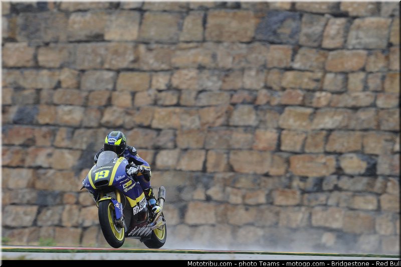 moto2__266_aragon_motorland_2012