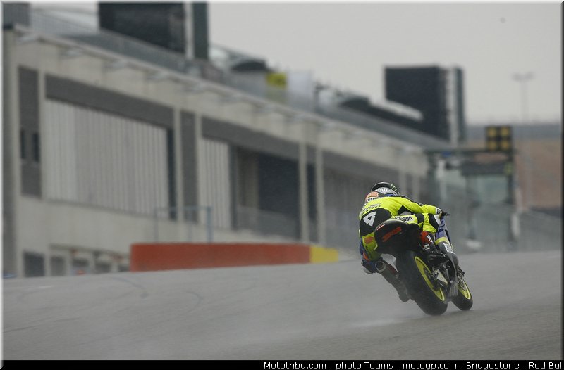 moto2__281_aragon_motorland_2012