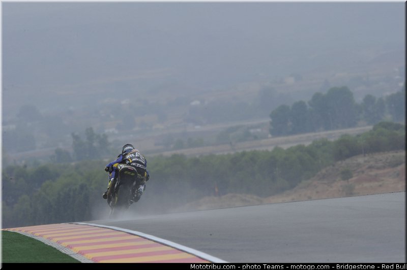 moto2__284_aragon_motorland_2012